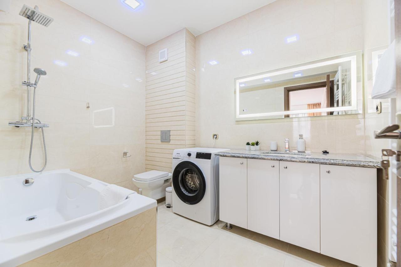 Isaran 2D4E Apartment บราชอฟ ภายนอก รูปภาพ